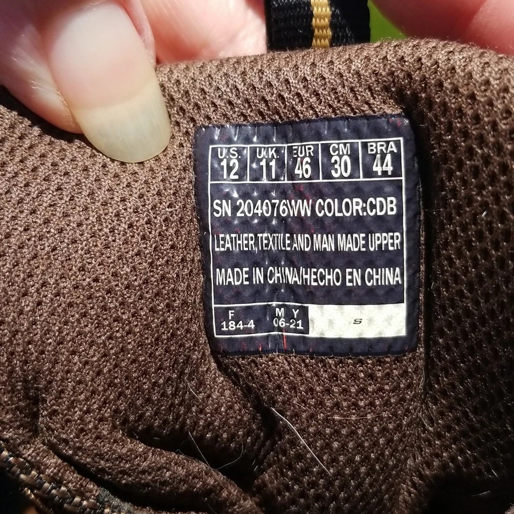 Extra wide waterproof boots